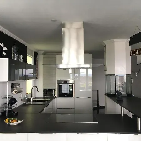 Apartman Ferienwohnung In Bester Wohnlage Mit Traumhafter Sicht Auf Insel Mainau *